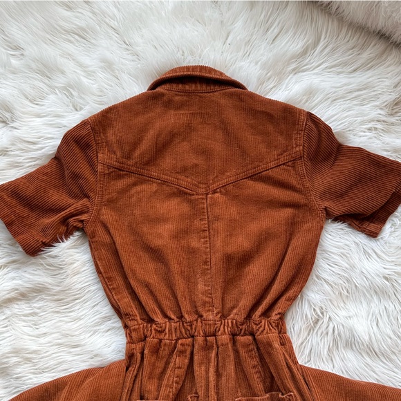 ASOS DESIGN CORD 70’s flare jumpsuit - Picture 8 of 9